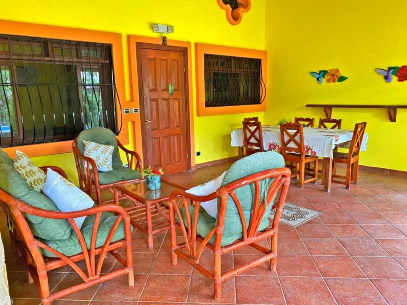 Villas Verdes Sámara Rum bild