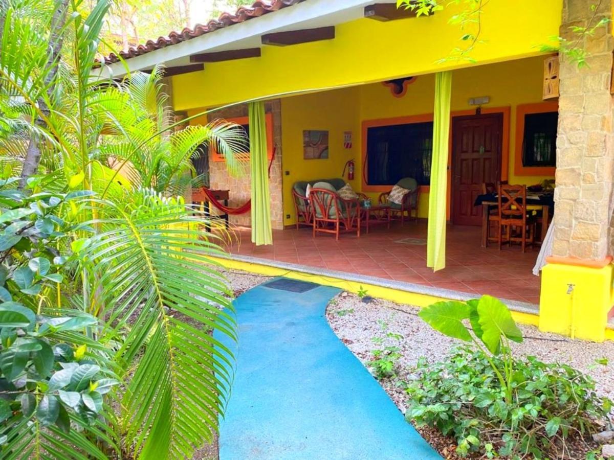 Villas Verdes Sámara Exteriör bild